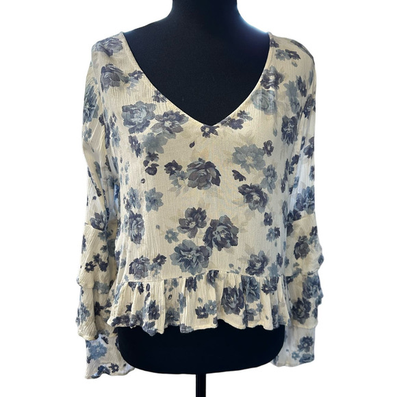 American Eagle Cream and Blue Floral Print Ruffle Sleeve V-Neck Top Size S - Picture 1 of 7